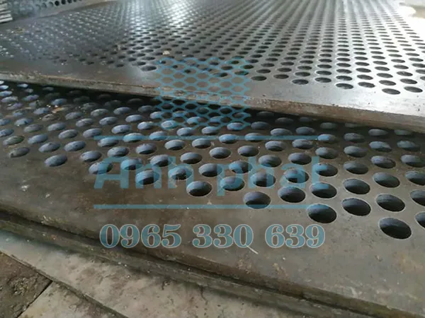 Tấm Inox đục lỗ