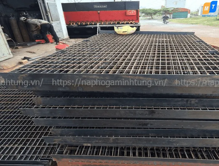 Sản xuất tấm sàn grating