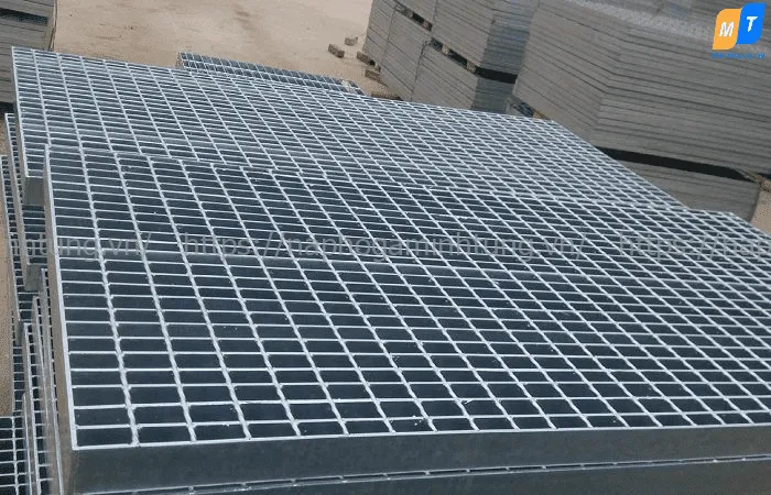Tấm sàn grating