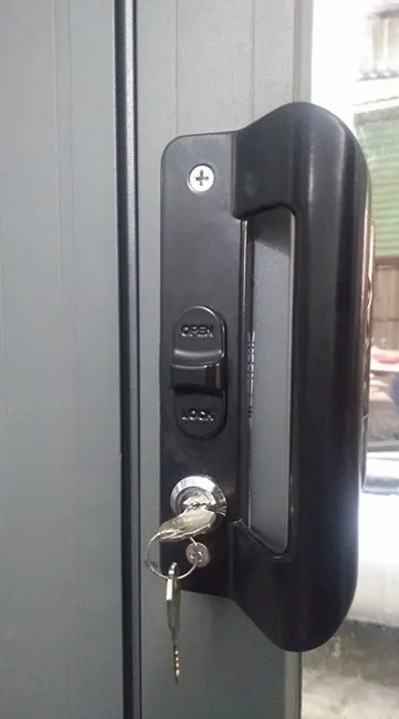 Khóa sập cho cửa sắt 4 cánh loại mở lùa