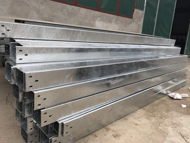 MÃ¡ng cÃ¡p máº¡ káº½m nhÃºng nÃ³ng