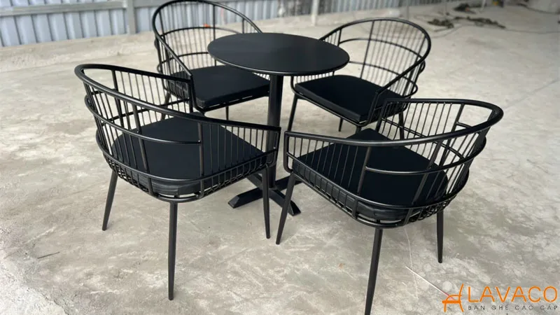Bộ bàn ghế sắt đơn giản, hiện đại