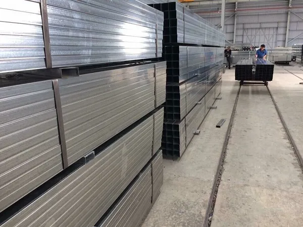 Thép hộp mạ kẽm có độ bền cao và bề mặt sáng bóng tự nhiên