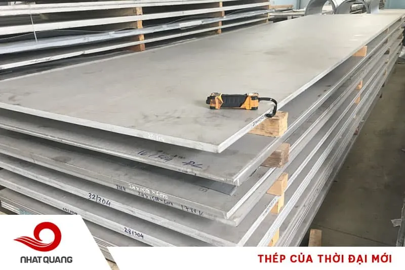 Thép không gỉ dạng tấm phẳng với độ dày đa dạng