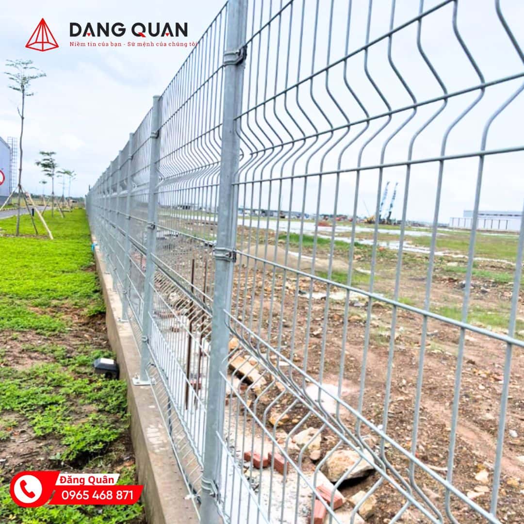 Hàng Rào Lưới Thép Hàn Mạ Kẽm: Tiêu Chuẩn Chất Lượng & Ứng Dụng Toàn Diện