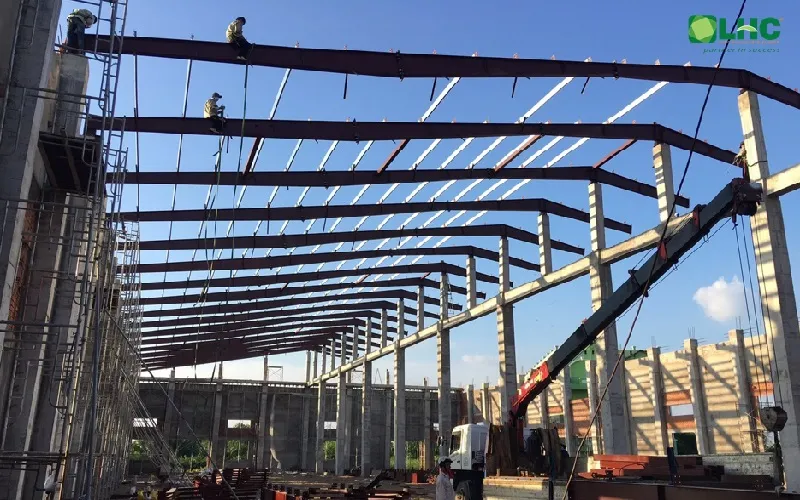 Chá»n Ä‘Æ¡n vá»‹ thi cÃ´ng nhÃ  xÆ°á»Ÿng uy tÃ­n, chuyÃªn nghiá»‡p