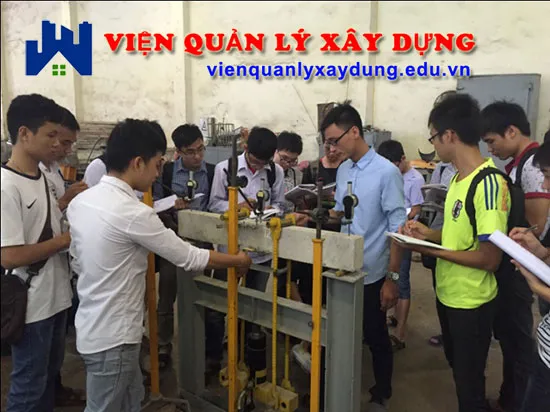 Lớp học thí nghiệm viên diễn ra rất sôi nổi