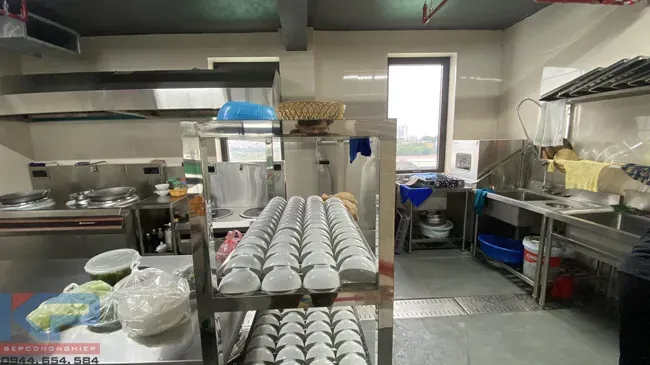Thiết kế tổng thể bếp ăn công nghiệp tại Hà Nội đảm bảo công năng và thẩm mỹ