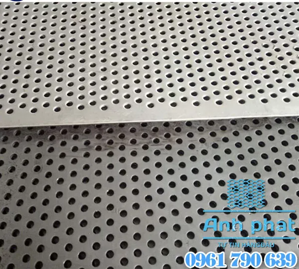 Kích thước đa dạng của thép tấm đục lỗ tròn