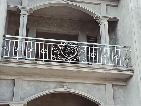 Tổng Hợp Mẫu Lan Can Ban Công Inox Đẹp và Báo Giá Chi Tiết 2025