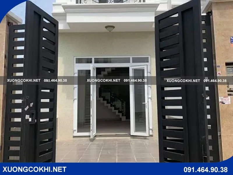 Mẫu cửa sắt lùa 4 cánh họa tiết CNC