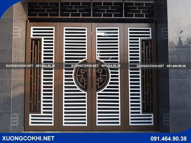 Cửa sắt lùa 4 cánh mở rộng rãi