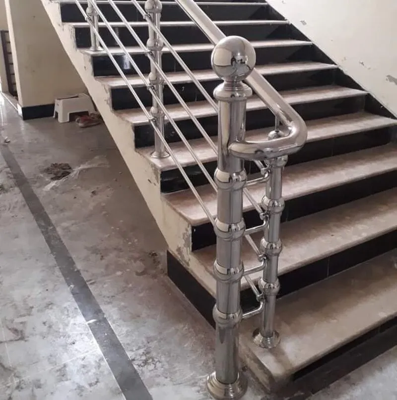 Trụ cầu thang inox 304