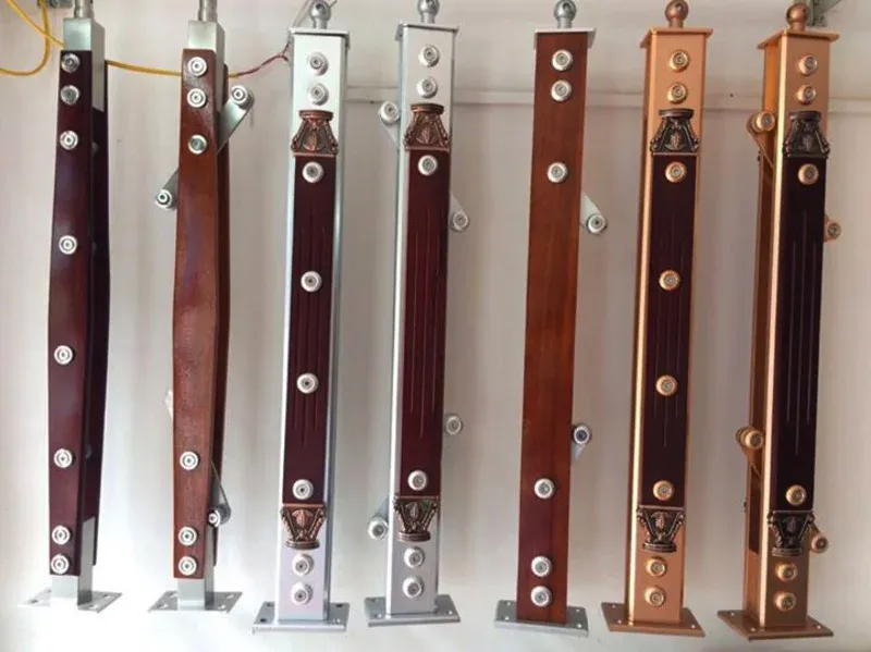 Trụ cầu thang inox