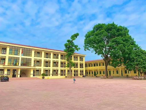 trường học lợp tôn giả ngói