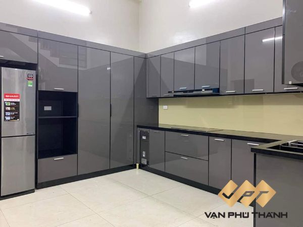 Cách làm tủ bếp inox cánh kính đẹp 2025