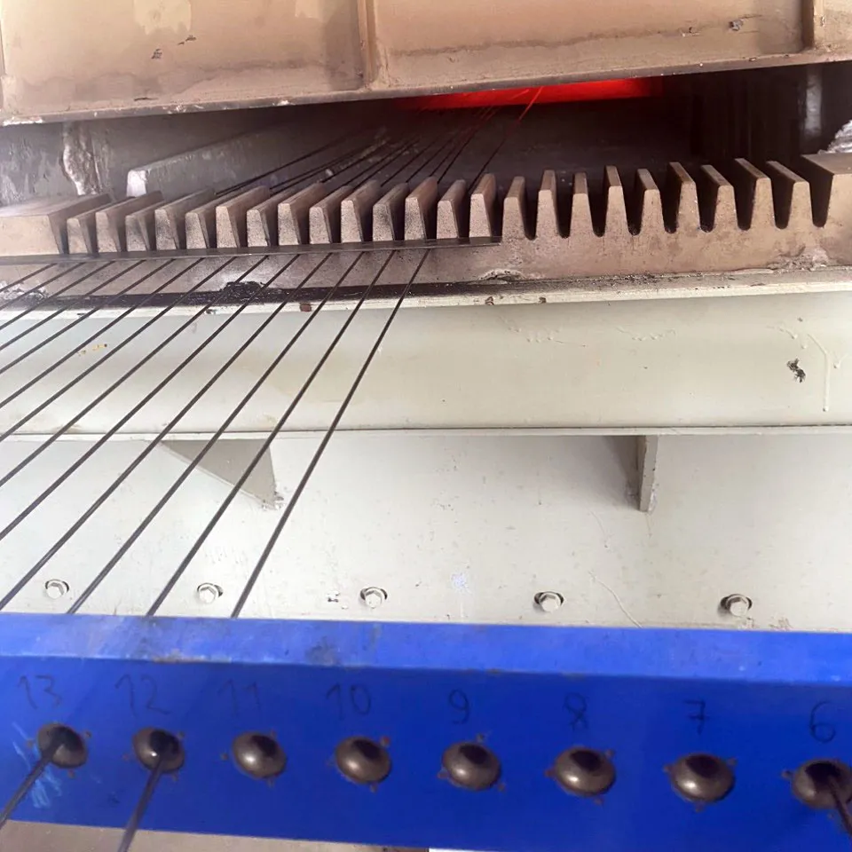 Hệ thống bể gia nhiệt kẽm lỏng chuẩn bị cho công đoạn mạ