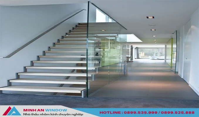 Mẫu Vách ngăn cầu thang kính cường lực cao cấp chất lượng nầm 2026