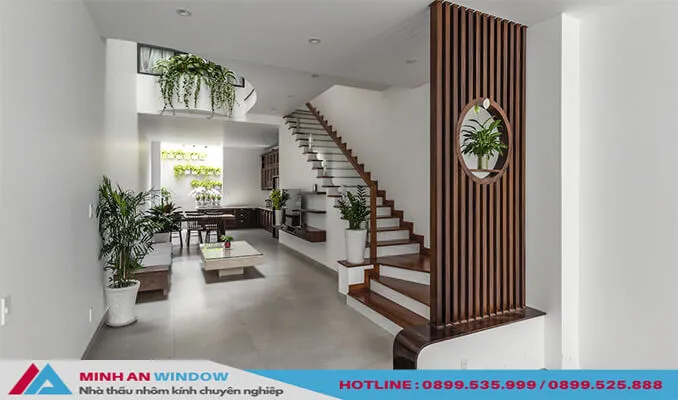 Mẫu Vách ngăn cầu thang bằng sắt vân gỗ độc đáo nhất 2026