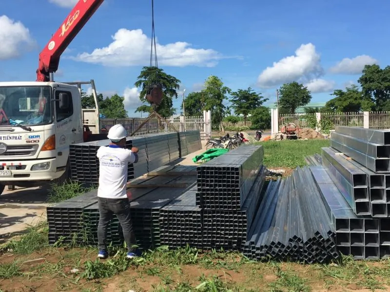 Tôn Thép MTP cung cấp 5 tấn thép hộp Đông Á cho nhà xưởng Long Thành Plastics, Đồng Nai