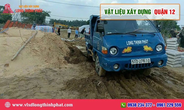 Kho chứa thép xây dựng và tôn lợp mái tại Long Thịnh Phát