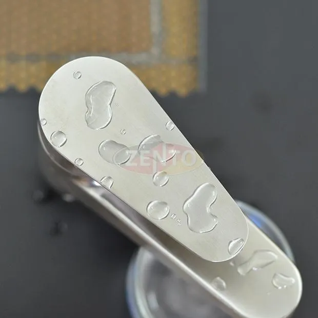 Vòi lavabo lắp đặt hoàn chỉnh trong không gian phòng tắm hiện đại