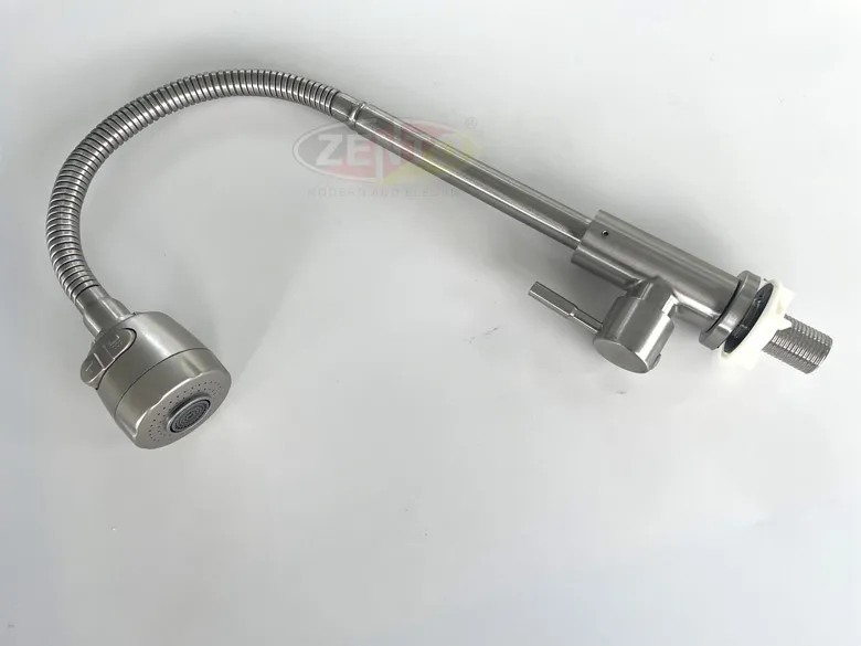 Sự linh hoạt tuyệt đối của vòi nước rửa chén inox 304 khi uốn ngang bằng