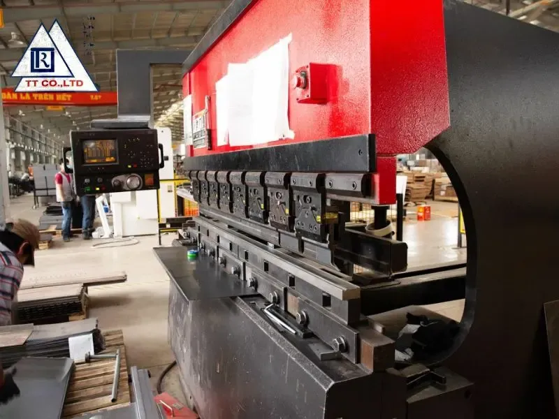 Ưu điểm của dập inox theo yêu cầu