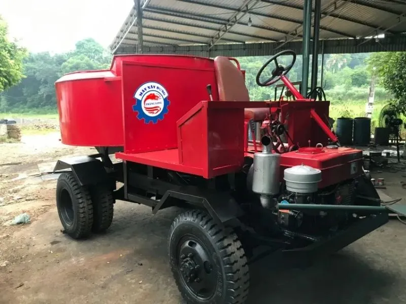 Xe trộn bê tông tự hành