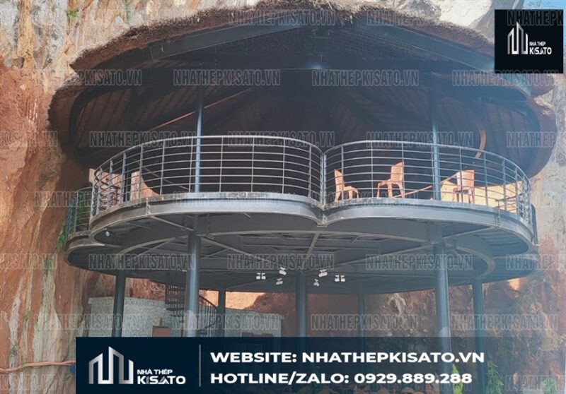 Thiết Kế Nhà Khung Thép 2 Tầng: Kiến Trúc Cánh Hoa Độc Đáo Tại Mộc Châu