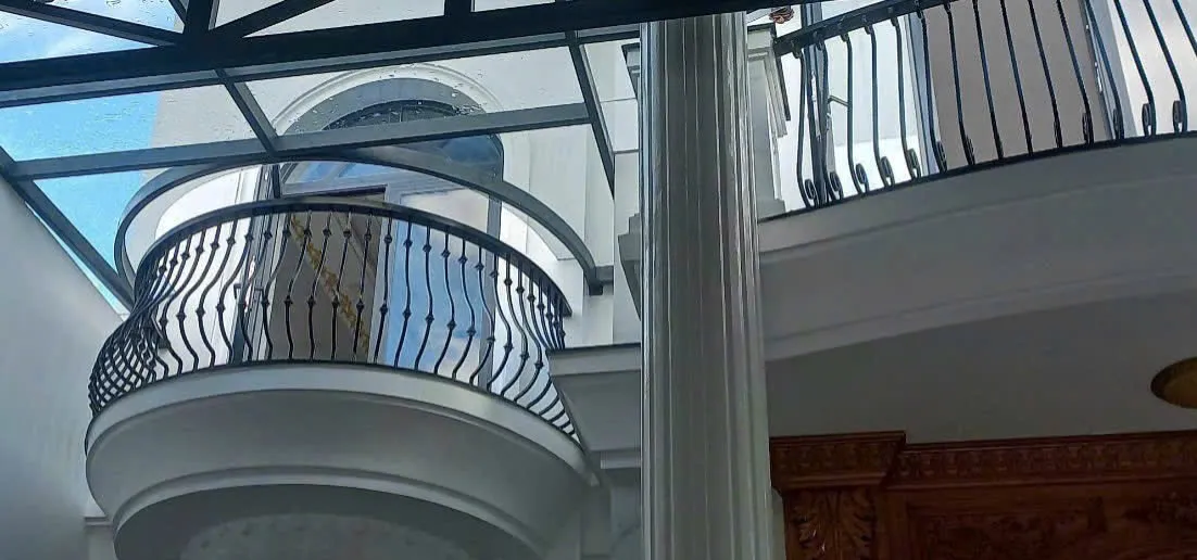 Mẫu lan can sắt vòm bằng sắt đặc uốn bụng bầu