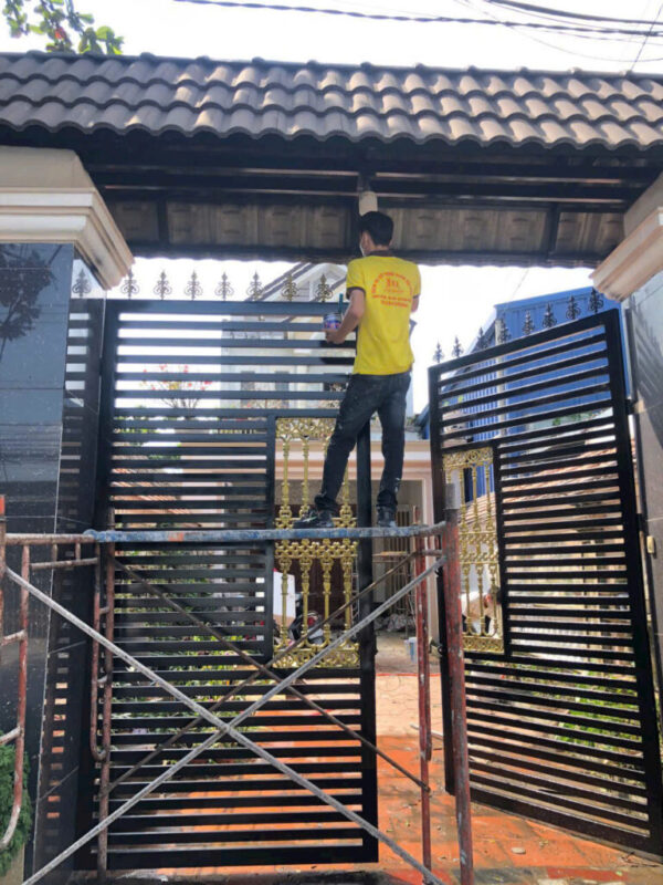 Dịch Vụ Thi Công Cầu Thang Sắt Giá Rẻ Chuyên Nghiệp Tại TPHCM