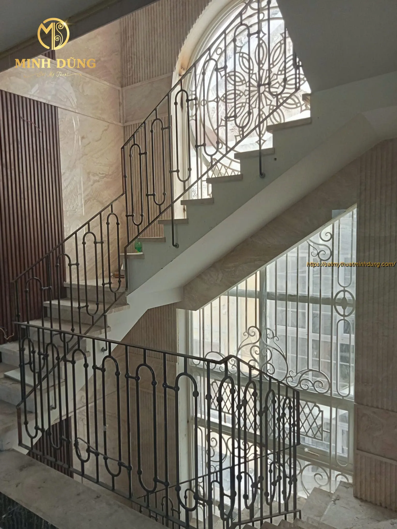 Nhiều mẫu tay vịn cầu thang sắt nghệ thuật cao cấp