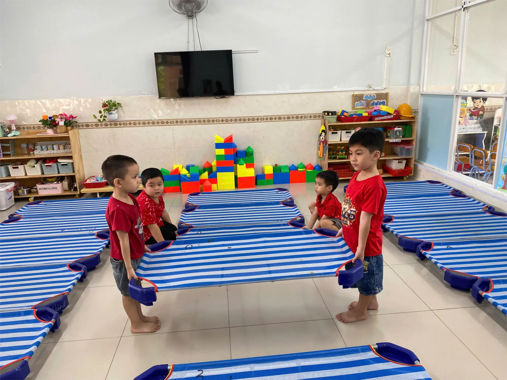 Giờ ngủ trưa của các bé lớp Chồi 3